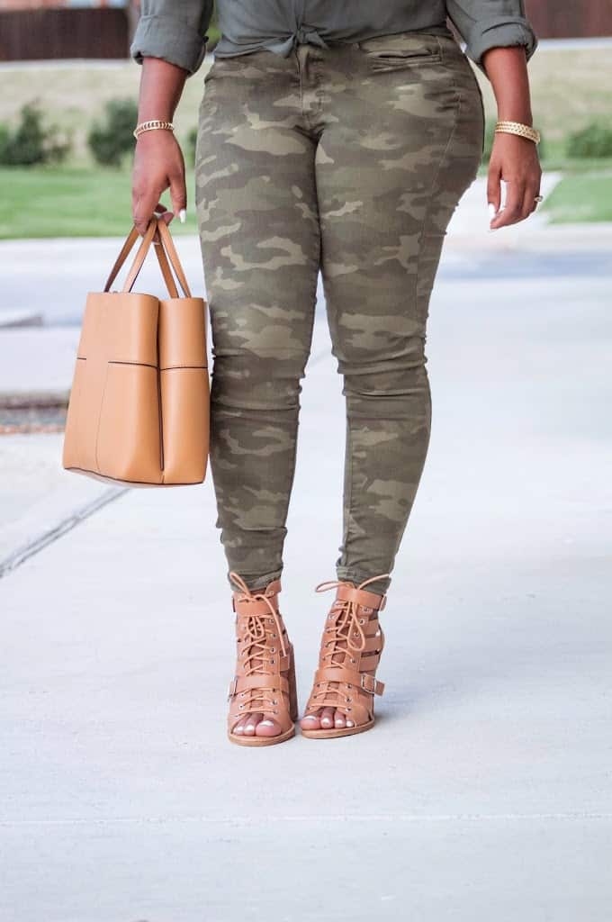 The Do's and Don'ts of What Shoes to Wear with Camo Pants