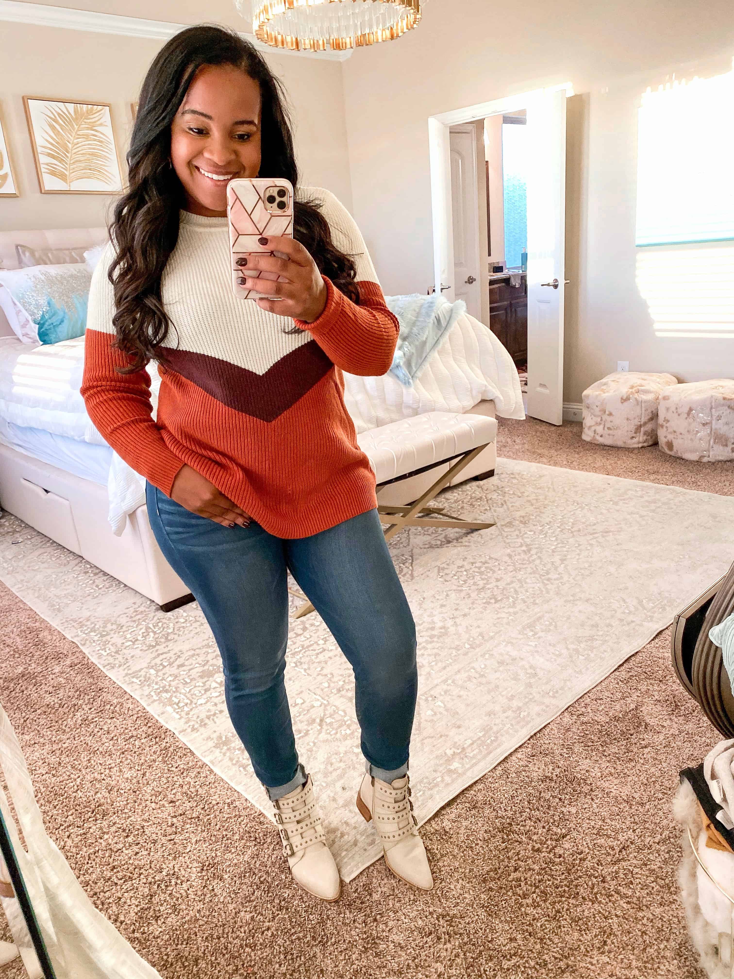 11 Comfy & Cute Thanksgiving Outfits to Wear