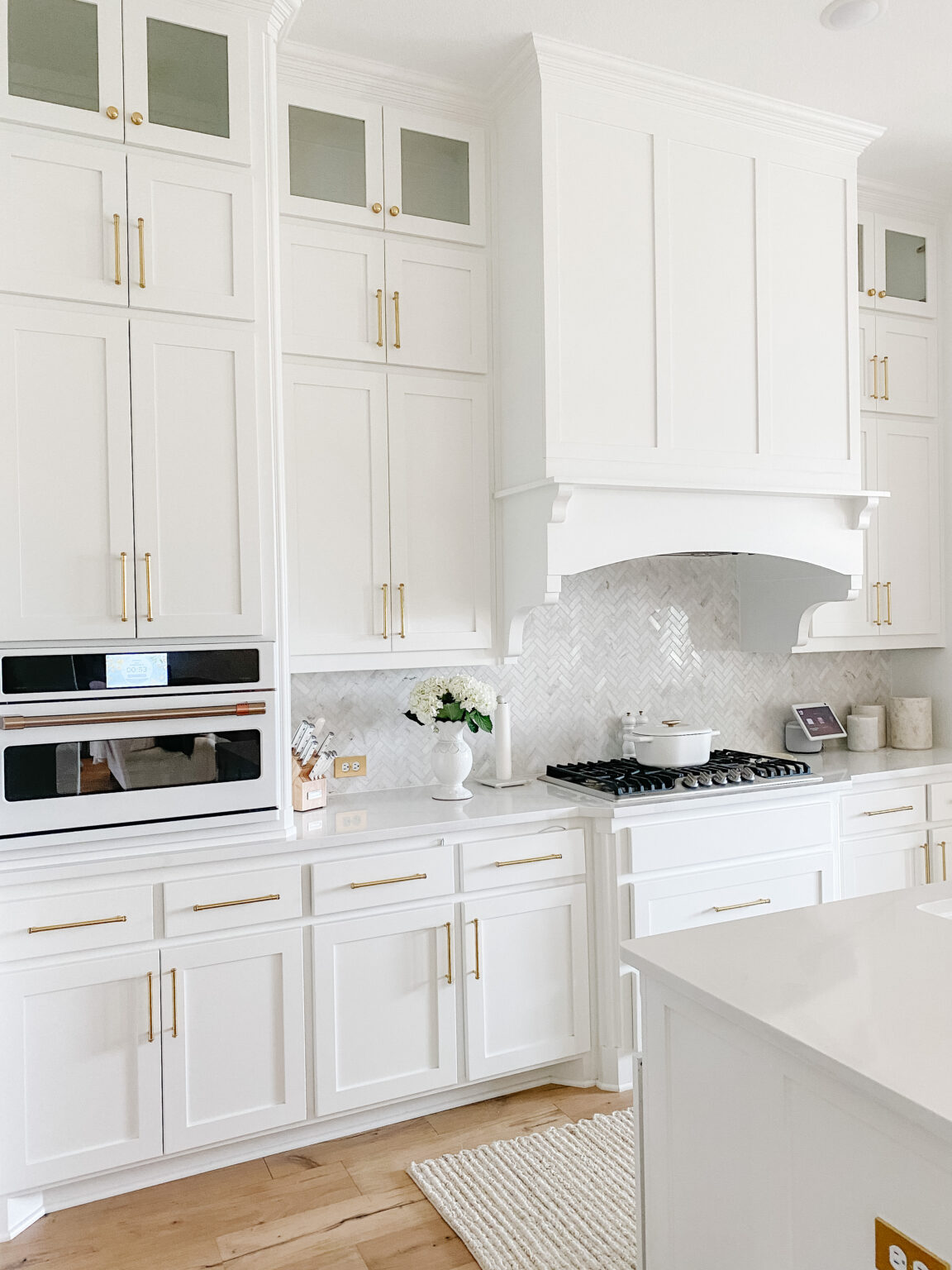 White and Gold Kitchen - Taryn Newton